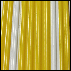 AMARILLO Y BLANCO OPACO