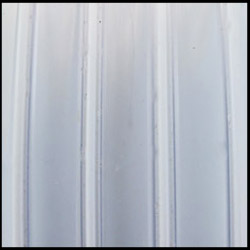 BLANCO Y TRANSPARENTE