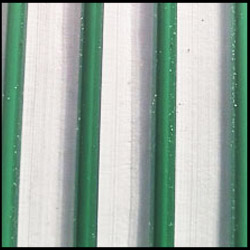 VERDE  Y TRANSPARENTE